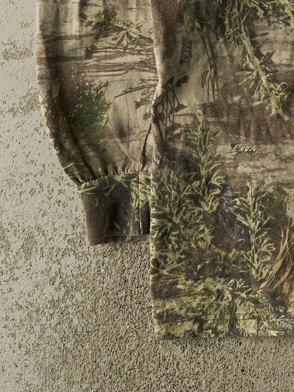 Vintage Y2K Camo Max-1 Pocket Long Sleeve (L/XL) sold by Rebalance Vintage product image thumbnail 3