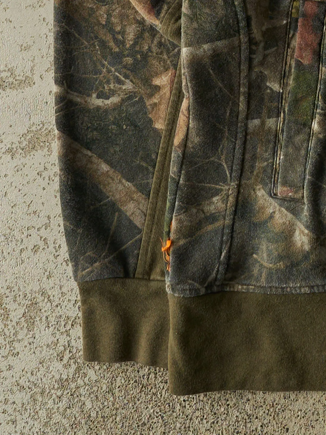 Vintage Y2K Camo Zip Up Hoodie (L) sold by Rebalance Vintage product image thumbnail 3