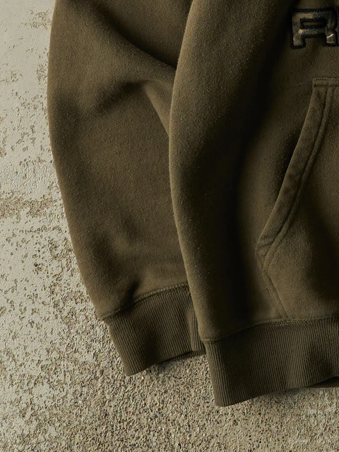 Vintage Y2K Green Realtree Embroidered Hoodie (M/L) sold by Rebalance Vintage product image thumbnail 4