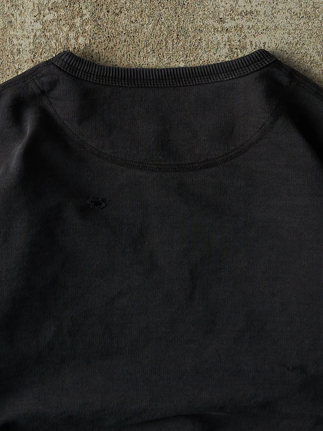 Vintage Y2K Faded Black Wind River Blank Crewneck (L/XL) sold by Rebalance Vintage product image thumbnail 4