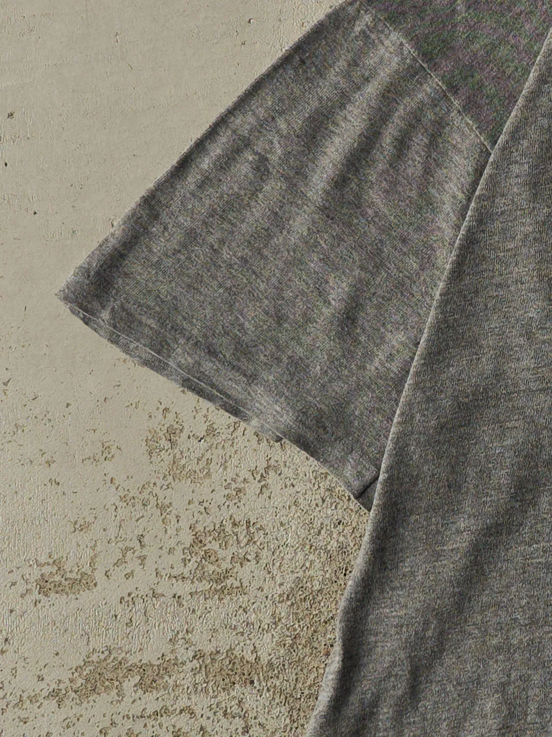 Vintage 90s Grey Russell Athletic Huskies Hockey Tee (XL/XXL) sold by Rebalance Vintage product image thumbnail 3