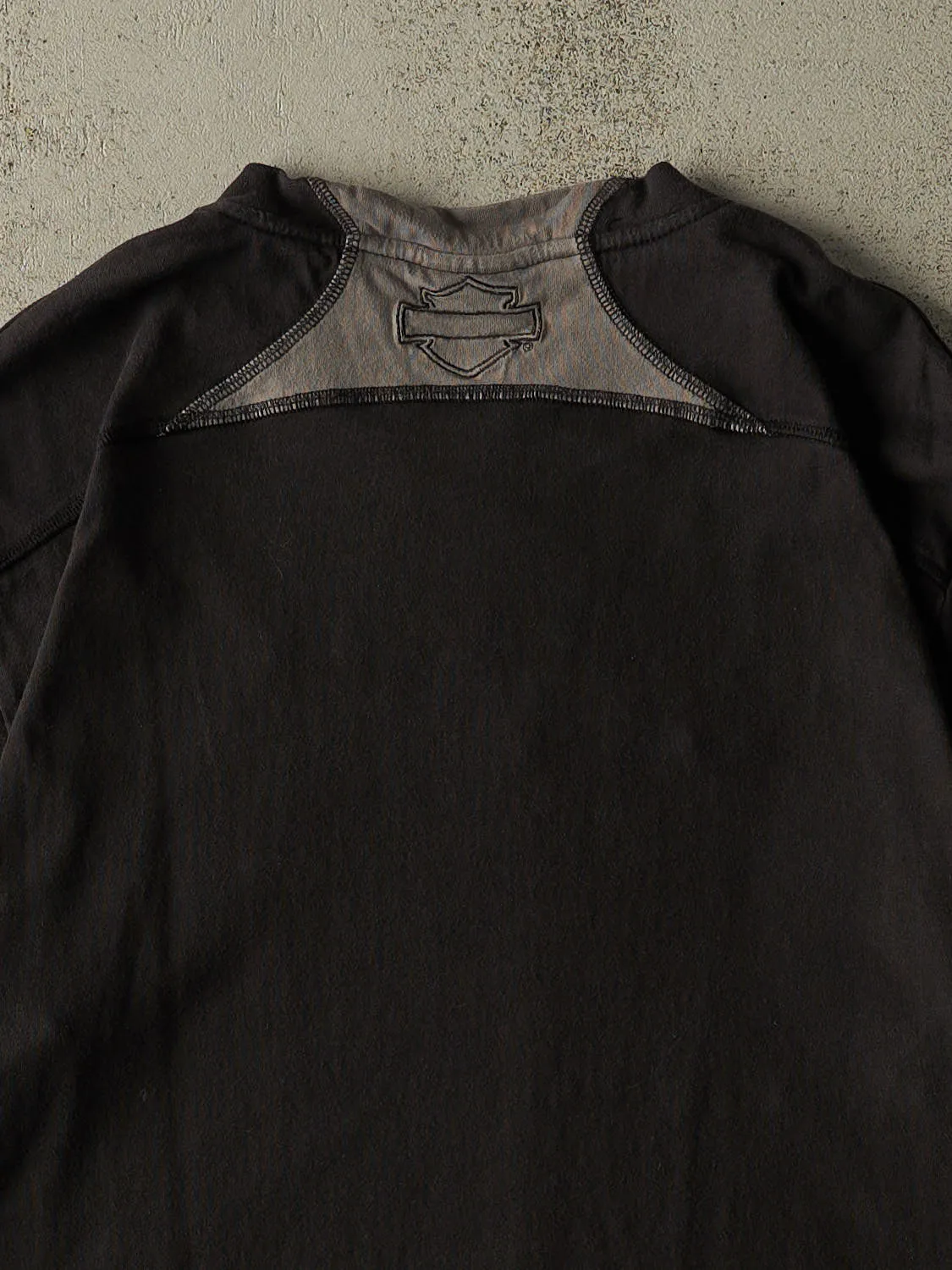 Vintage Y2K Black Harley Davidson Chilliwack BC Tee (L/XL) sold by Rebalance Vintage product image thumbnail 4