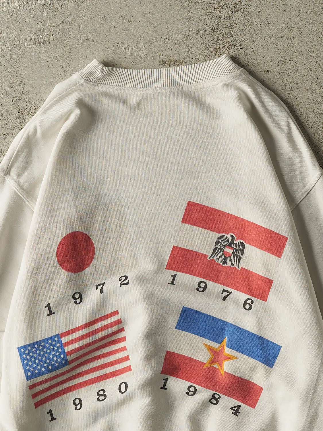 Vintage 90s White World Flags Crewneck (M/L) sold by Rebalance Vintage product image thumbnail 4
