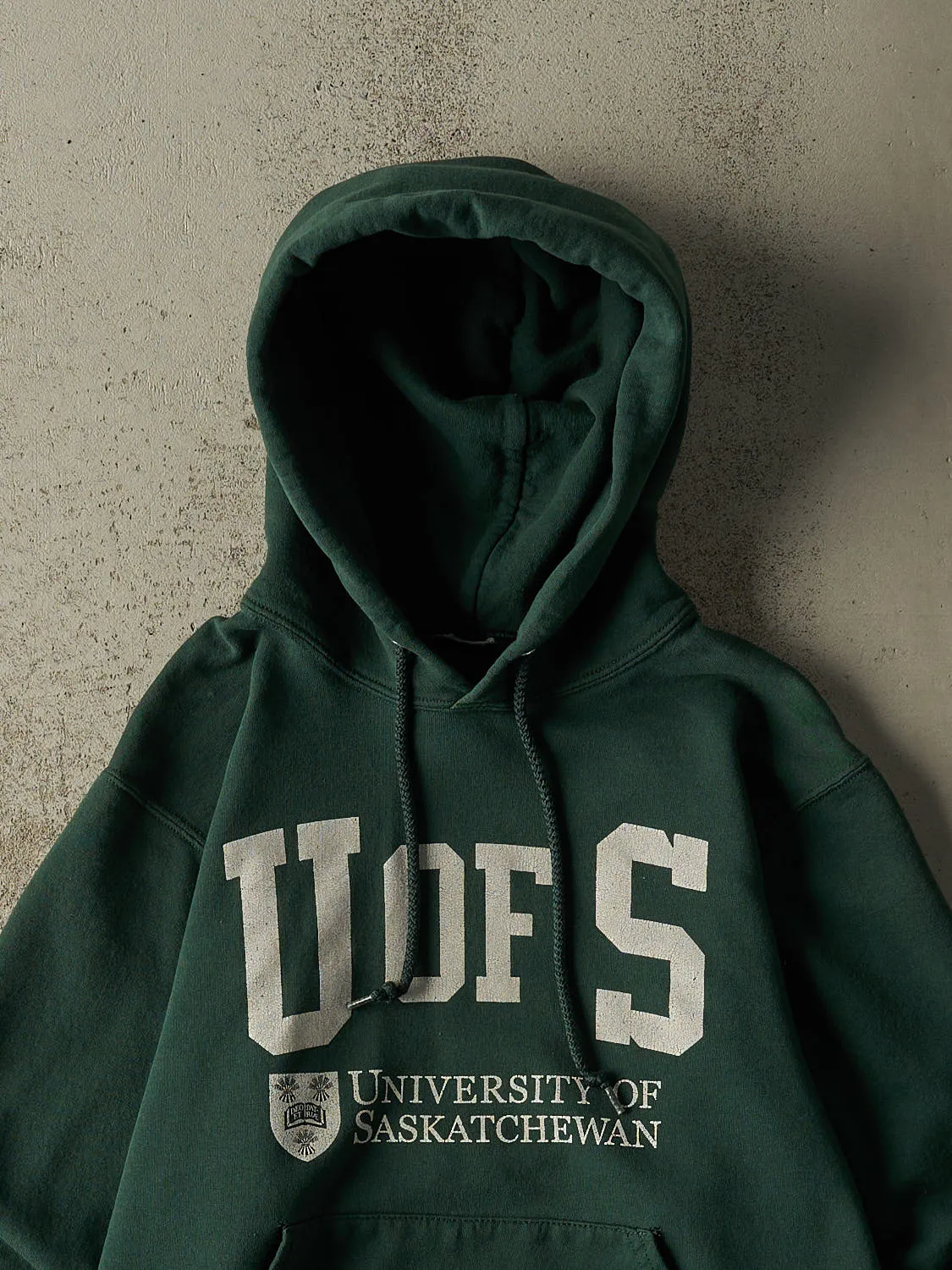 Vintage 90s Green University of Saskatchewan Hoodie (XXS/XS) sold by Rebalance Vintage product image thumbnail 2