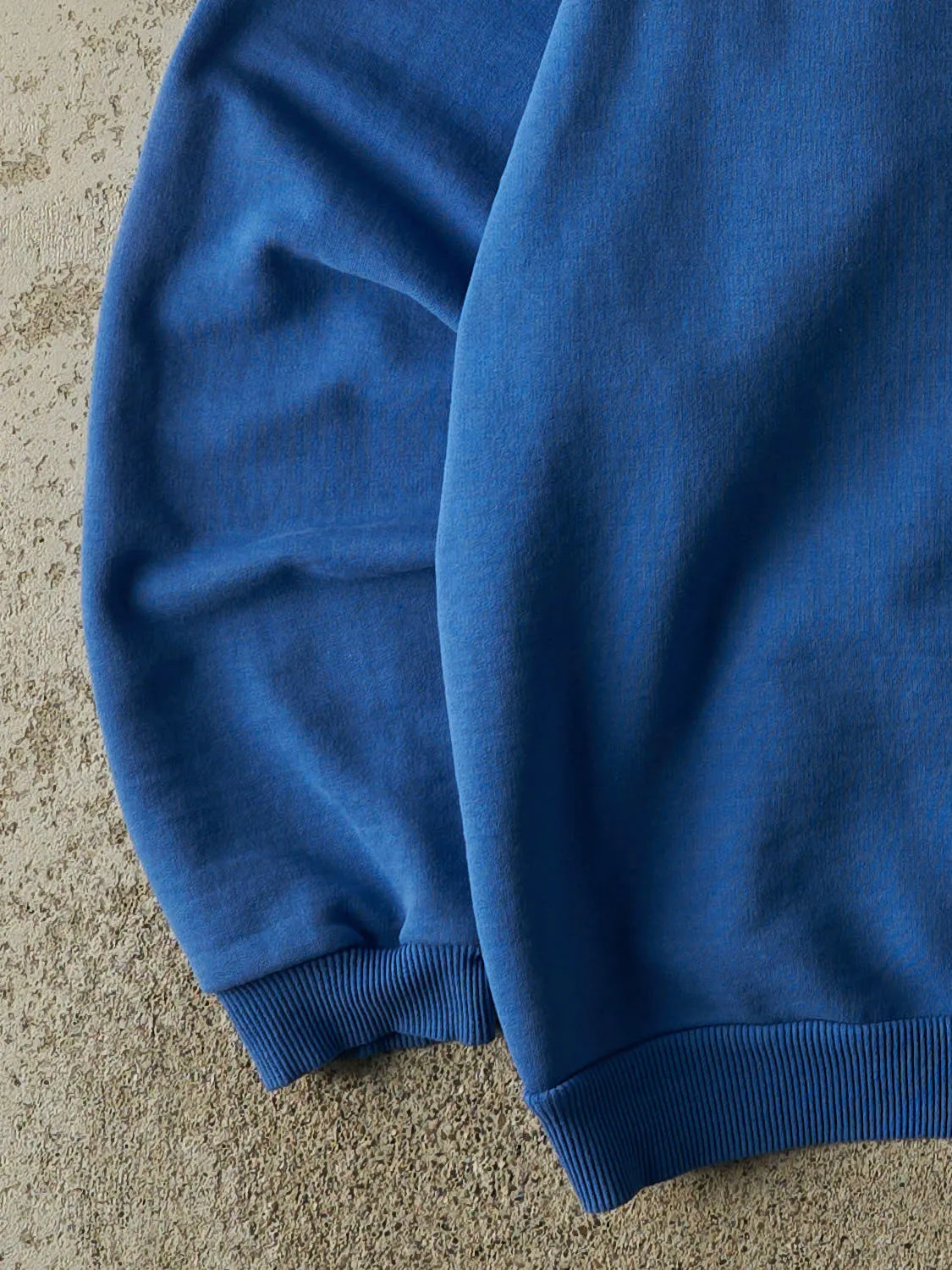Vintage 90s Blue Baselipp World Wide Crewneck (XL) sold by Rebalance Vintage product image thumbnail 3