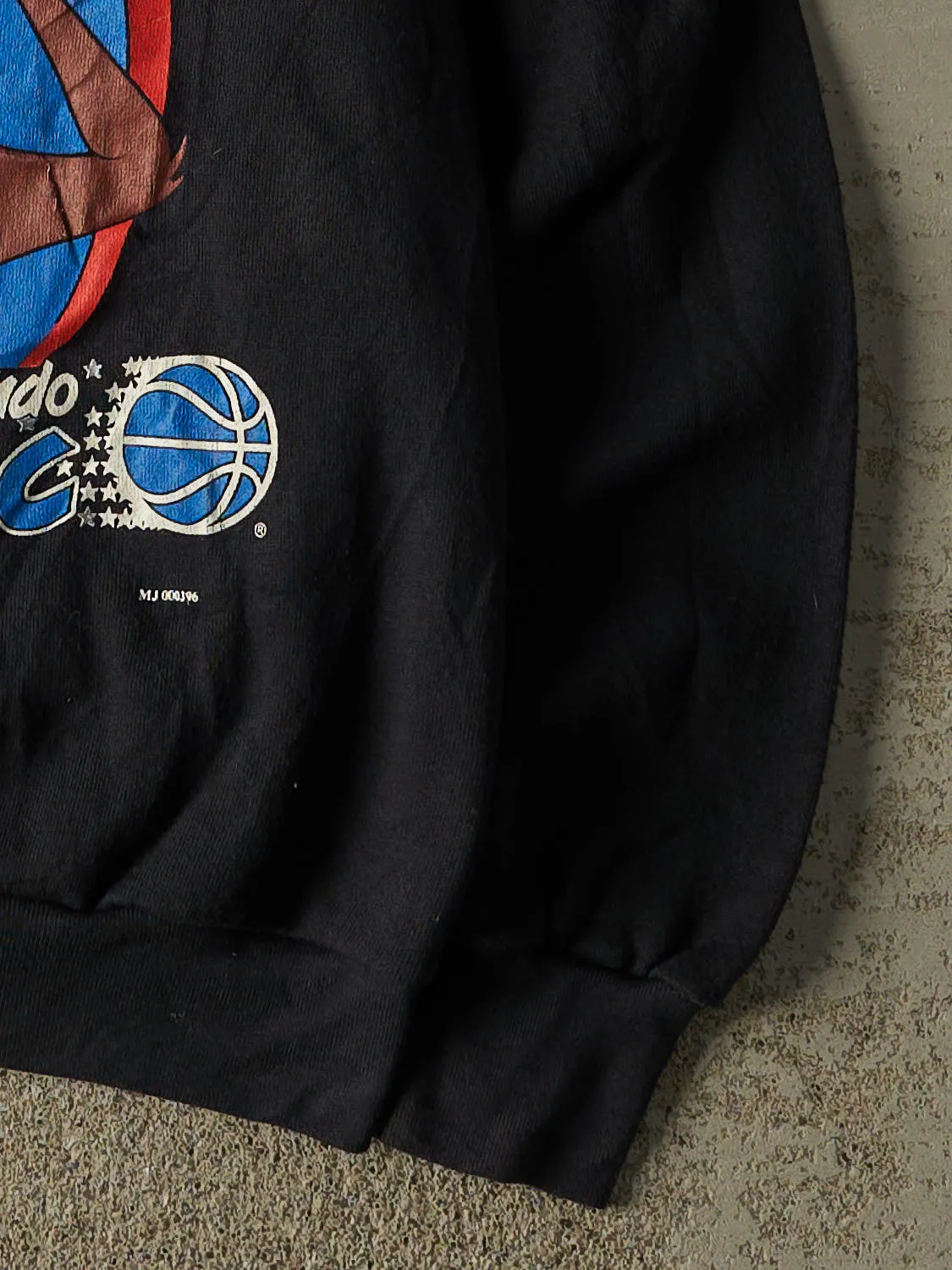 Vintage 93' Black Orlando Magic x Looney Tunes Crewneck (M) sold by Rebalance Vintage product image thumbnail 4