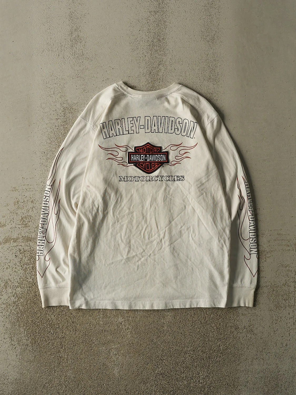 Vintage Y2K White Harley Davidson Flame Long Sleeve (M/L) sold by Rebalance Vintage product image thumbnail 2