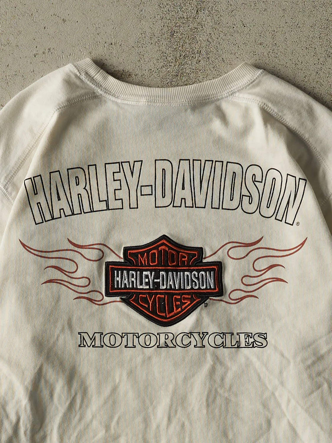 Vintage Y2K White Harley Davidson Flame Long Sleeve (M/L) sold by Rebalance Vintage product image thumbnail 4
