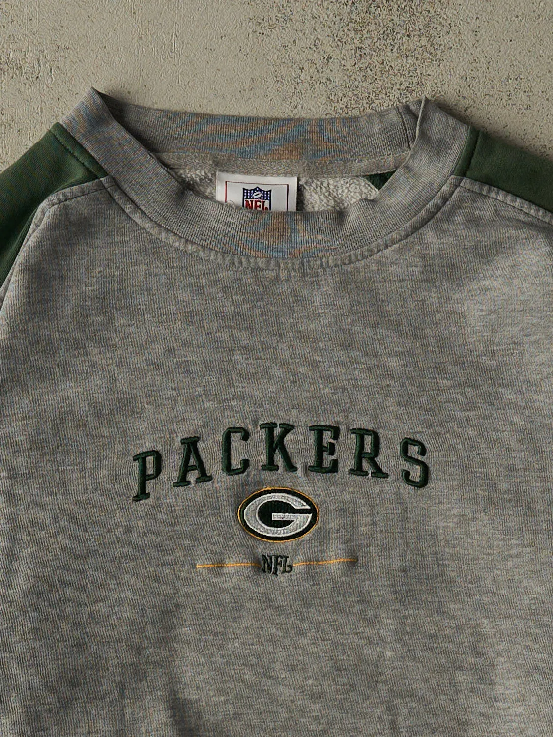 Vintage Y2K Grey Green Bay Packers Embroidered Crewneck (XL/XXL) sold by Rebalance Vintage product image thumbnail 2