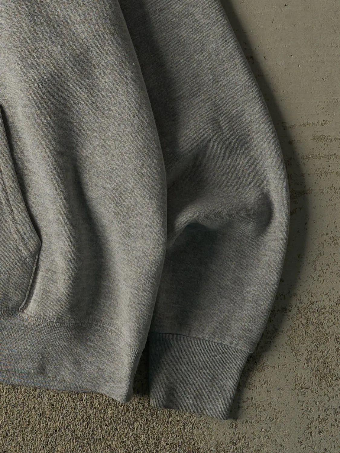 Vintage Y2K Grey Philadelphia Eagles Hoodie (L/XL) sold by Rebalance Vintage product image thumbnail 4