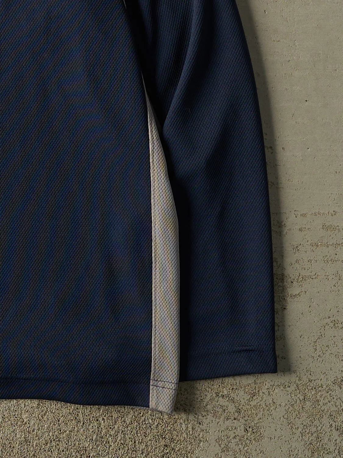 Vintage Y2K Navy Blue Nike Long Sleeve (L/XL) sold by Rebalance Vintage product image thumbnail 4