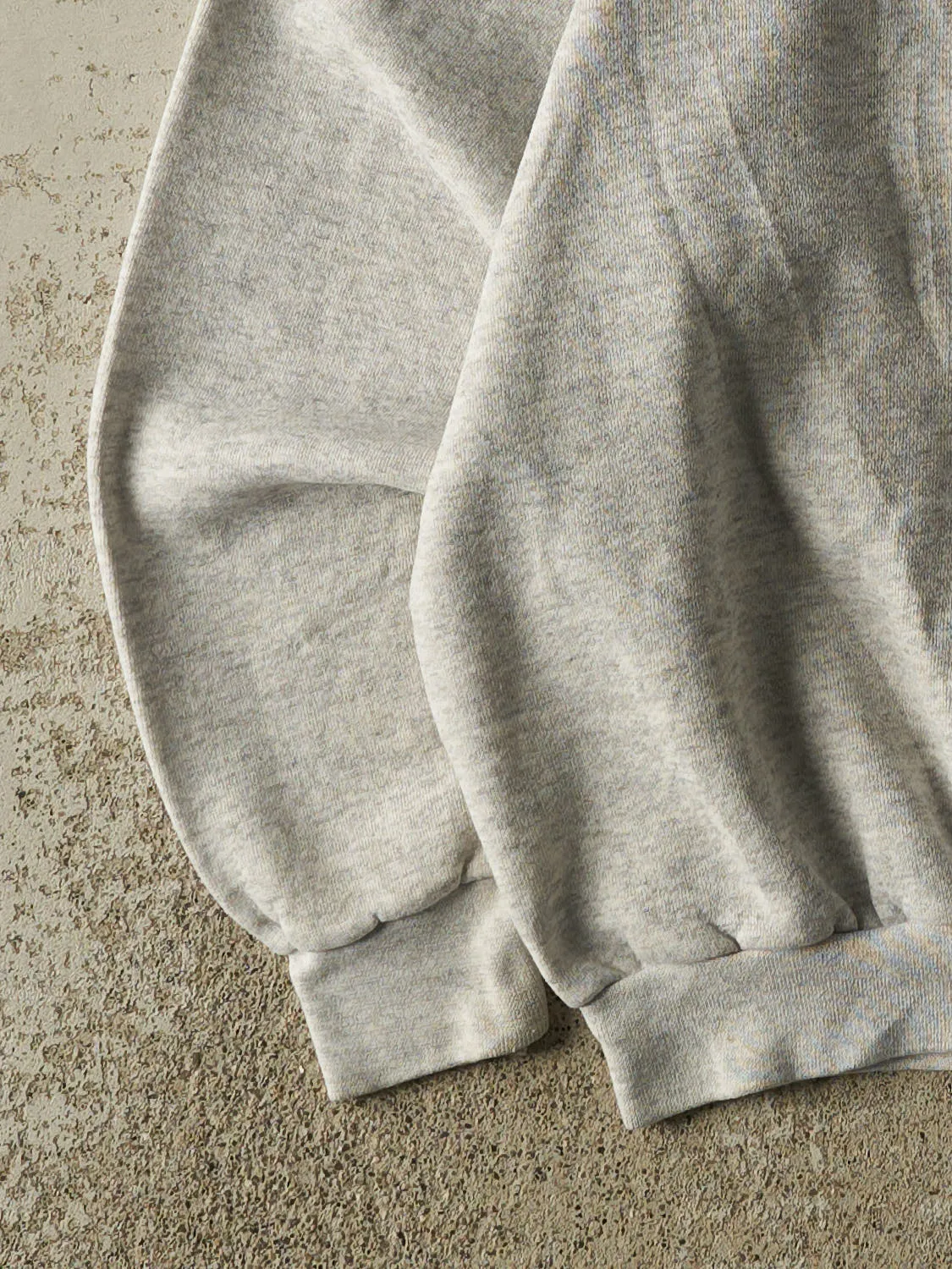 Vintage 90s Heather Grey Minnesota Vikings Embroidered Crewneck (M) sold by Rebalance Vintage product image thumbnail 3