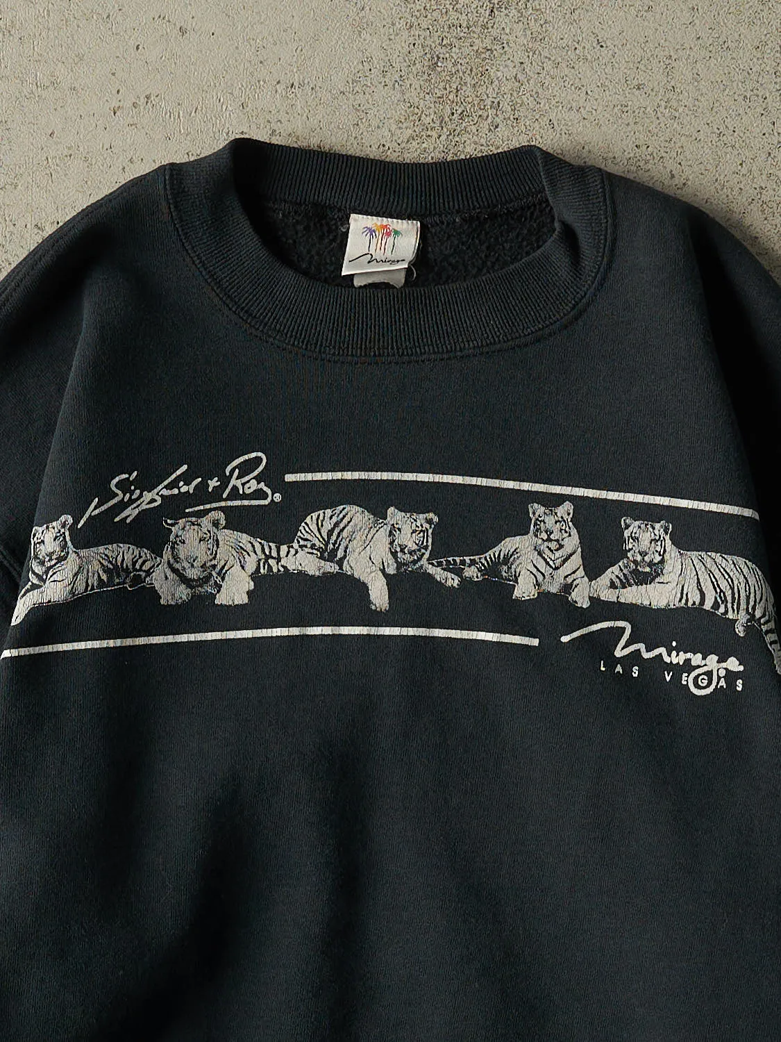 Vintage 90s Faded Black Siegfried & Roy Las Vegas Crewneck (S/M) sold by Rebalance Vintage product image thumbnail 2