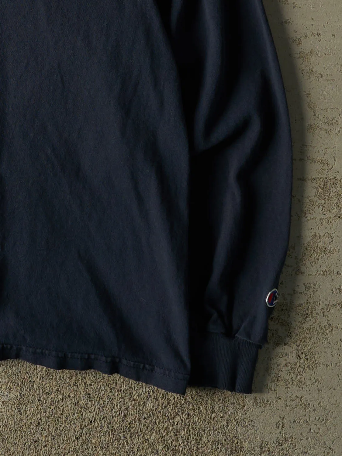 Vintage Y2K Navy Blue University Of Notre Dame Long Sleeve (L/XL) sold by Rebalance Vintage product image thumbnail 4