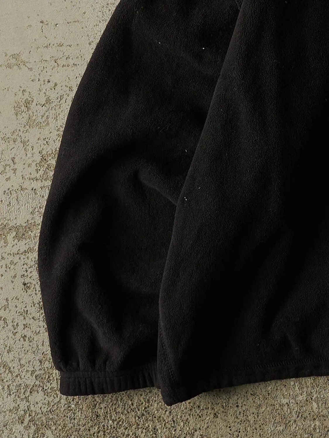 Vintage Y2K Black Umbro Pullover Fleece (S) sold by Rebalance Vintage product image thumbnail 3