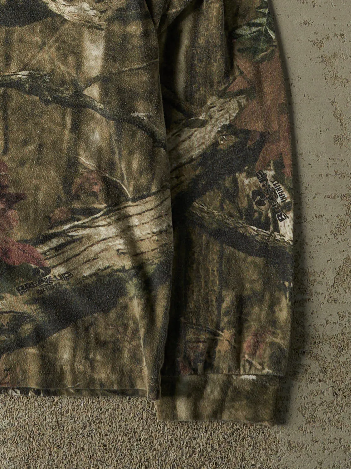 Vintage Y2K Camo Mossy Oak Long Sleeve (S/M) sold by Rebalance Vintage product image thumbnail 4