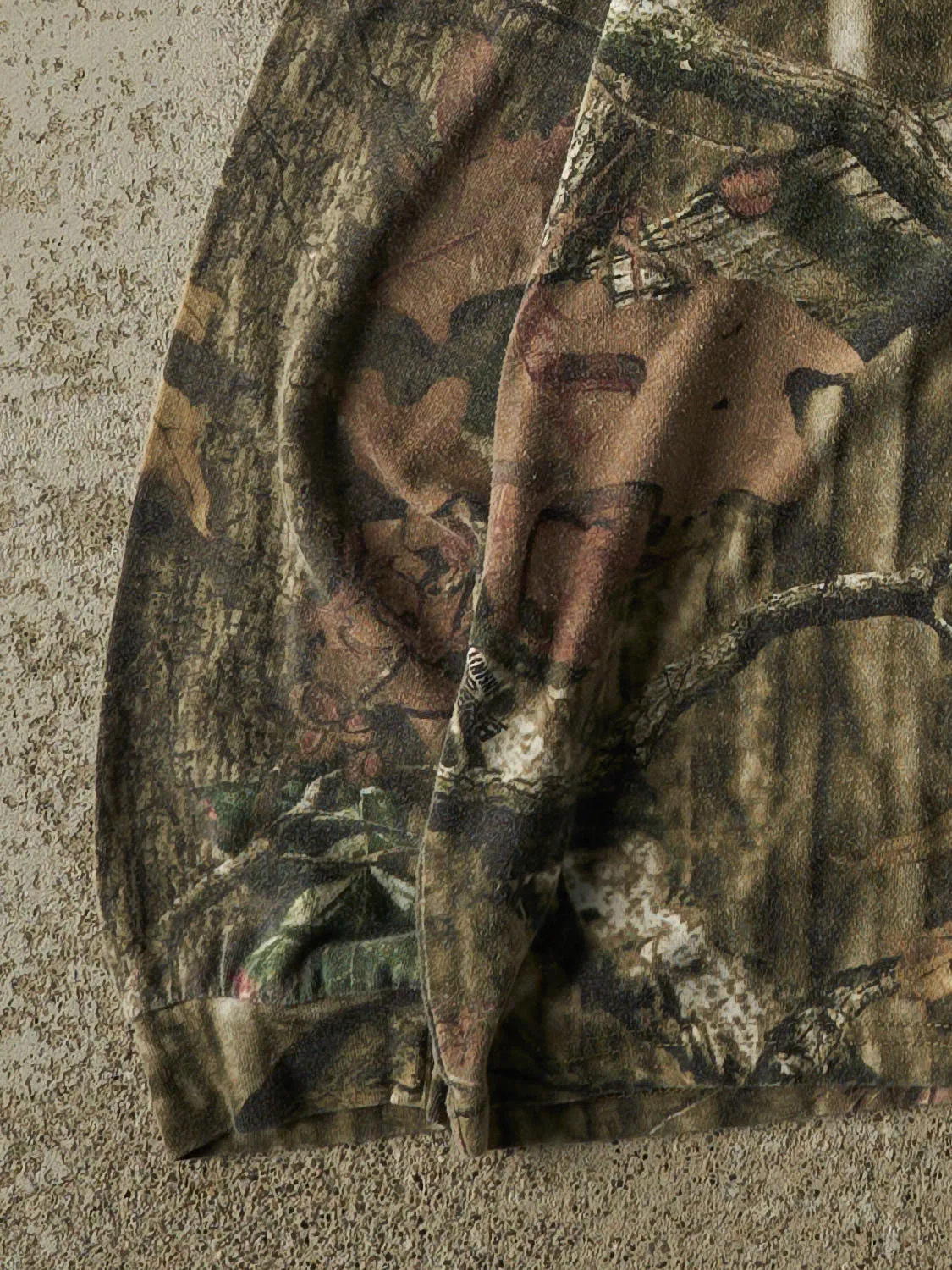Vintage Y2K Camo Mossy Oak Long Sleeve (S/M) sold by Rebalance Vintage product image thumbnail 3