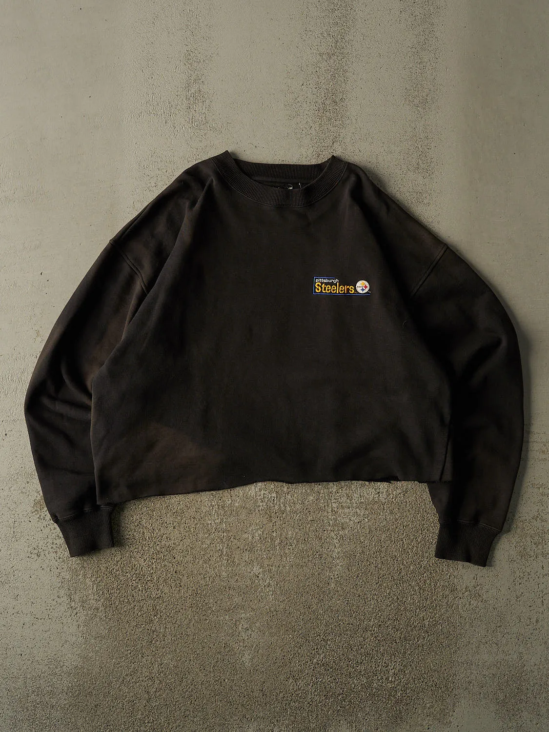 Vintage 90s Black Pittsburgh Steelers Cropped Embroidered Crewneck (L/XL) sold by Rebalance Vintage
