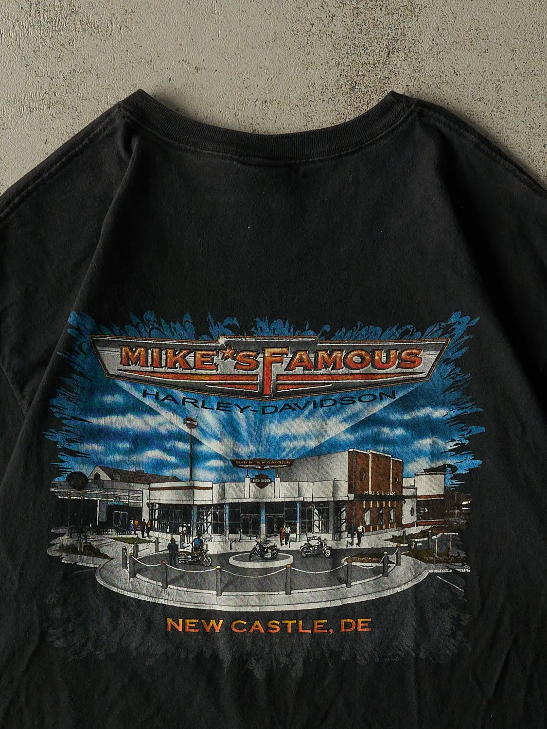 Vintage 04' Black Harley Davidson New Castle DE Tee (XL) sold by Rebalance Vintage product image thumbnail 4