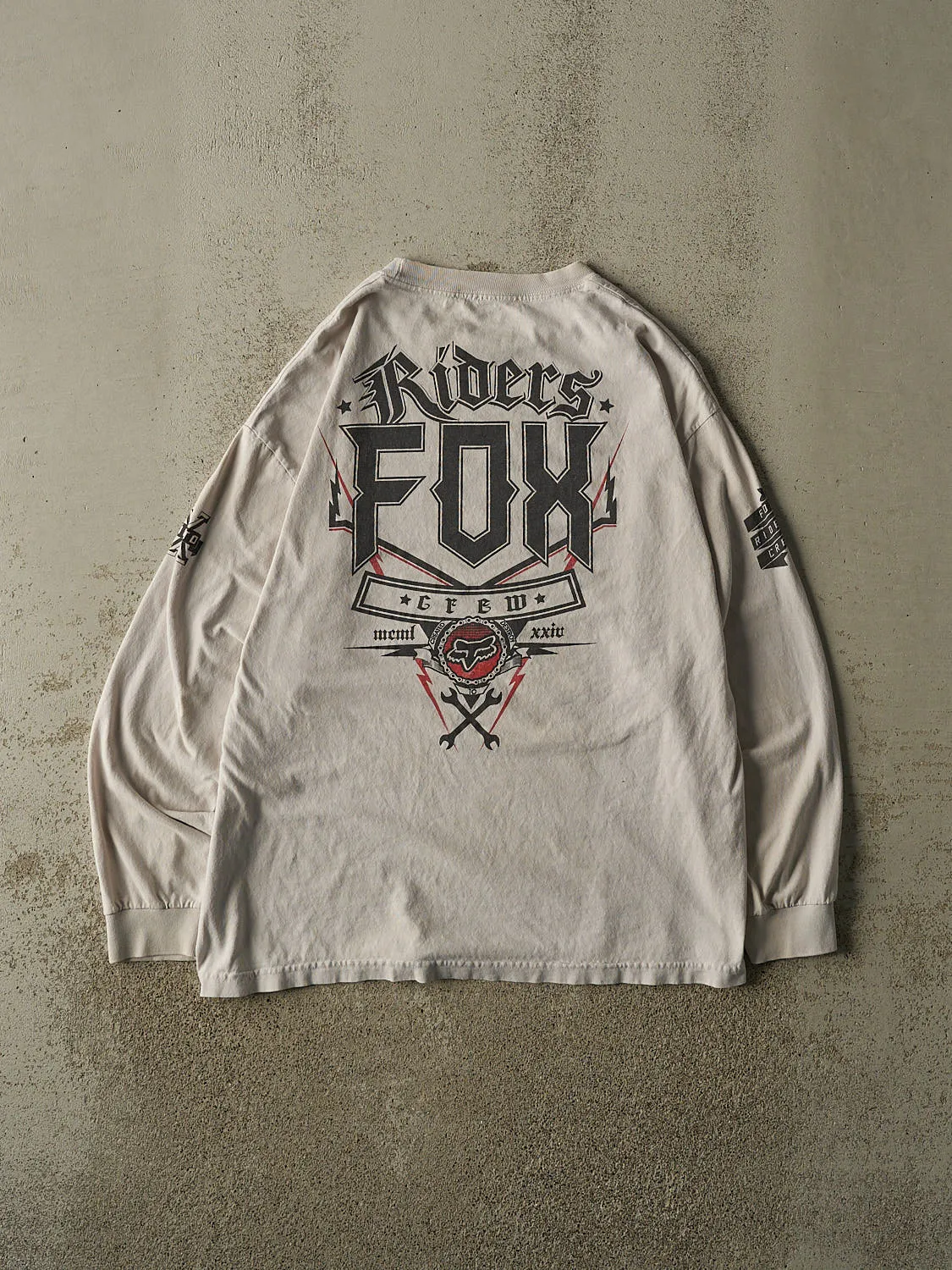 Vintage Y2K Grey Fox Racing Long Sleeve (L/XL) sold by Rebalance Vintage product image thumbnail 2