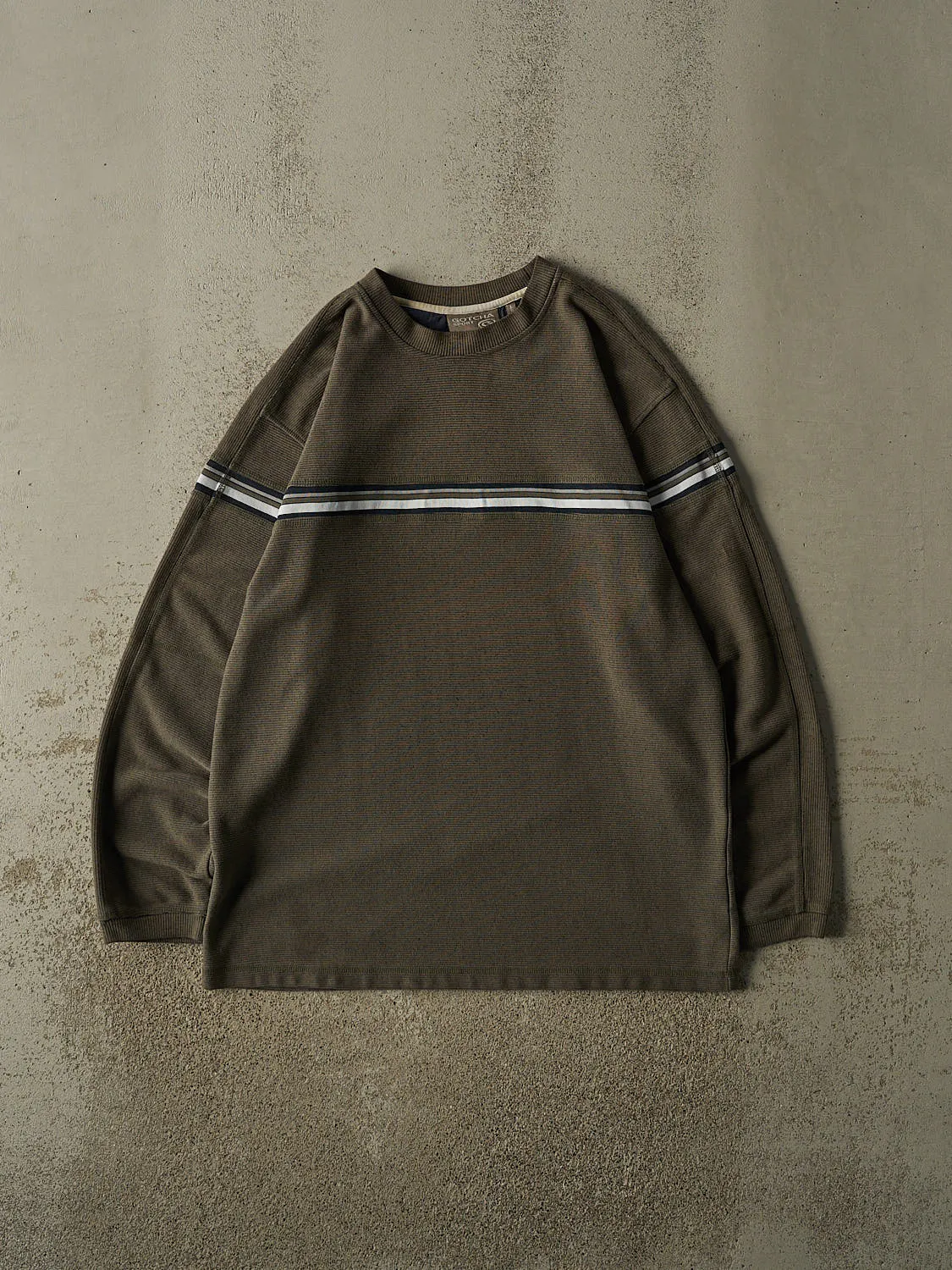 Vintage Y2K Green Textured Long Sleeve (L/XL) sold by Rebalance Vintage