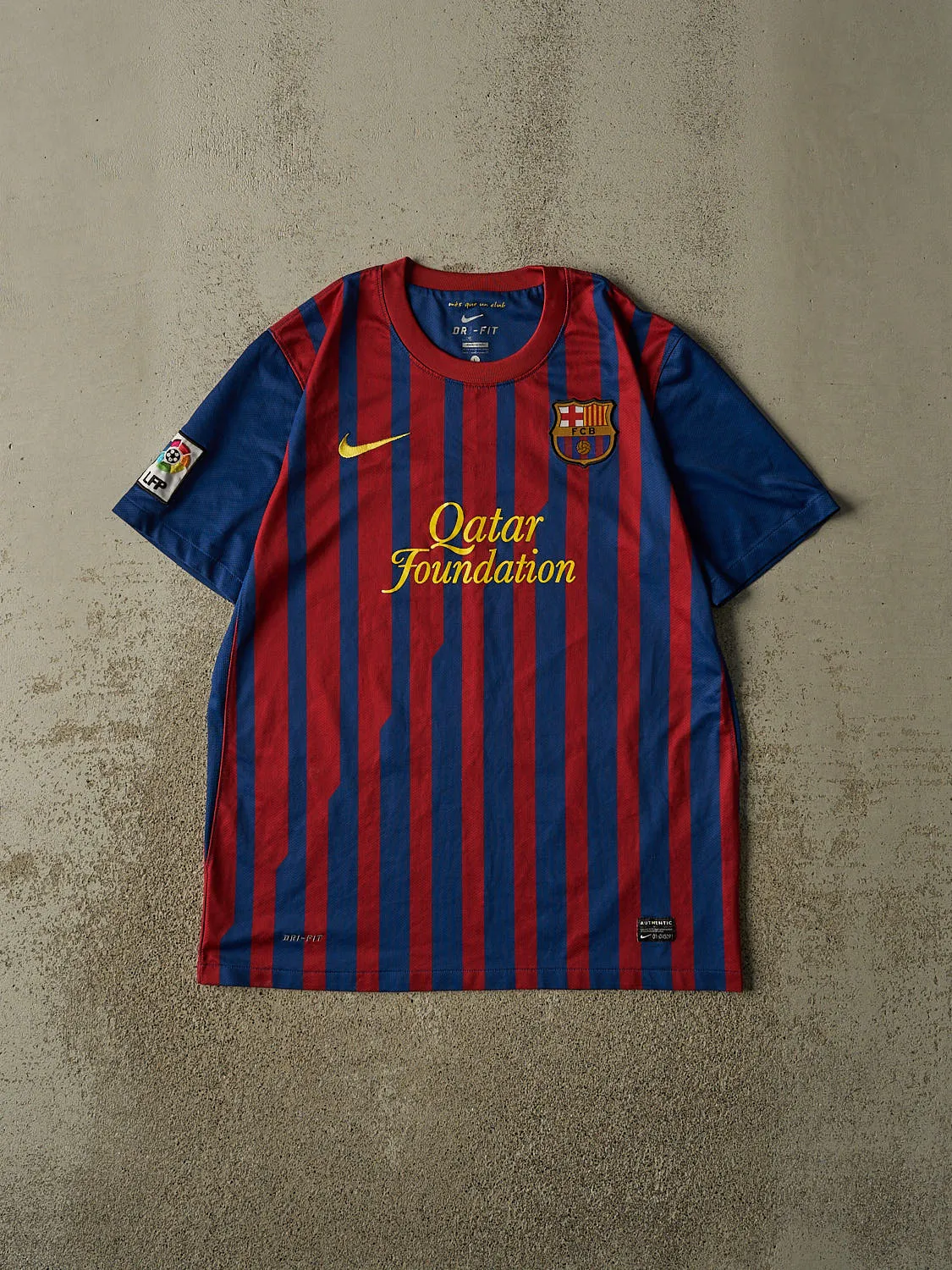 Vintage Y2K Red FC Barcelona Soccer Jersey (L/XL) sold by Rebalance Vintage