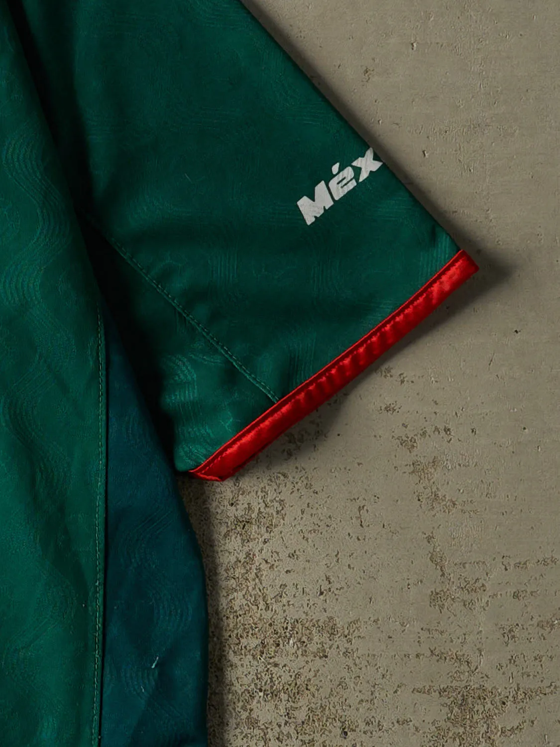 Vintage Y2K Green Mexico Soccer Jersey (XL/XXL) sold by Rebalance Vintage product image thumbnail 4