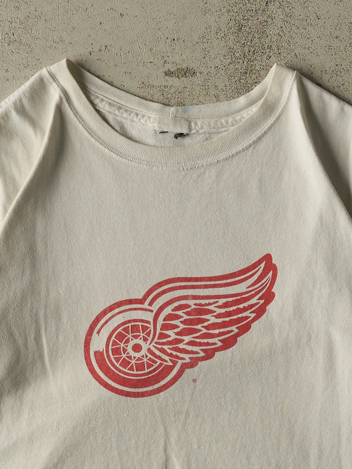Vintage 90s White Detroit Red Wings Tee (L) sold by Rebalance Vintage product image thumbnail 2