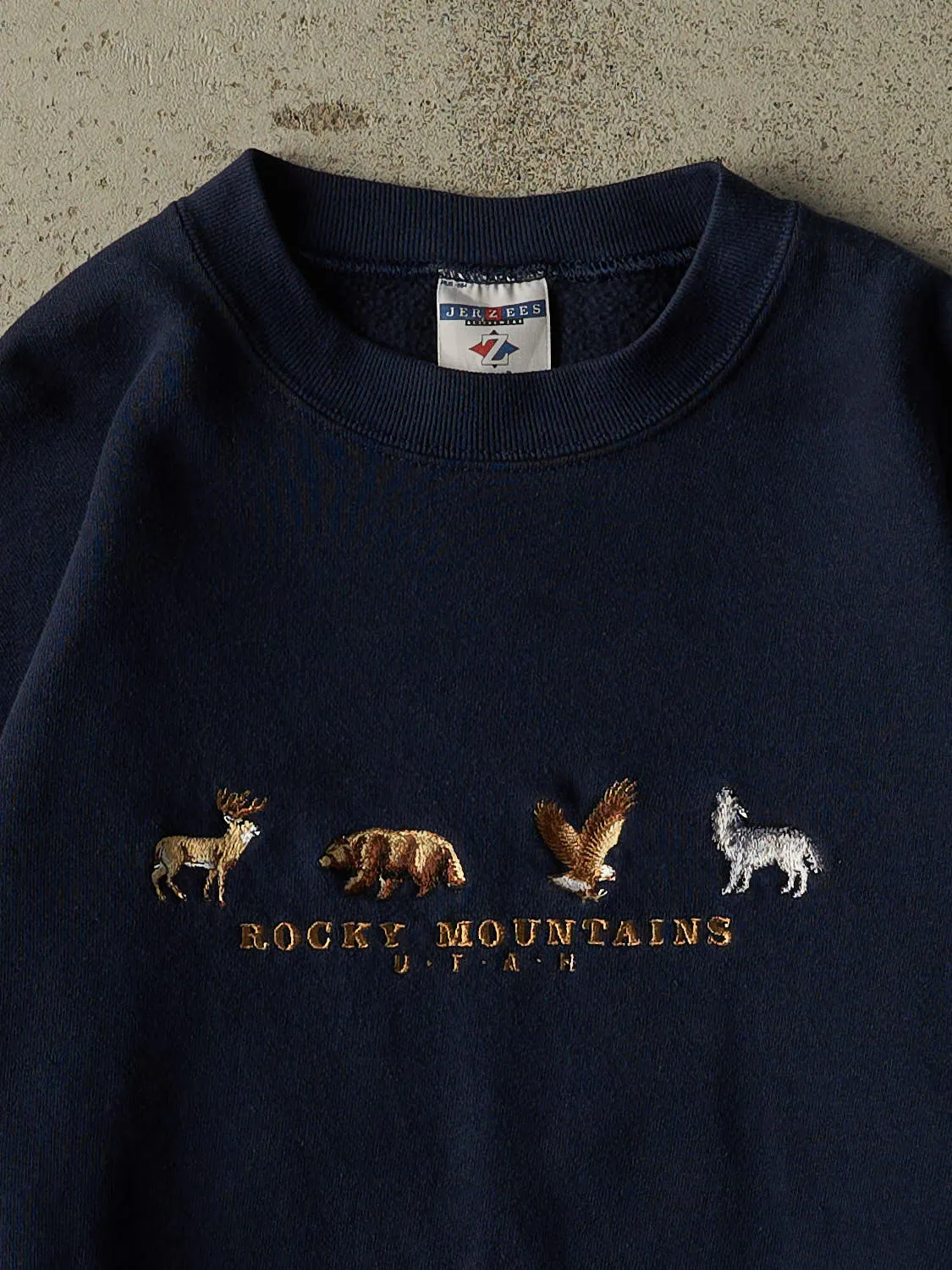 Vintage 90s Navy Blue Utah Rocky Mountains Crewneck (M) sold by Rebalance Vintage product image thumbnail 2