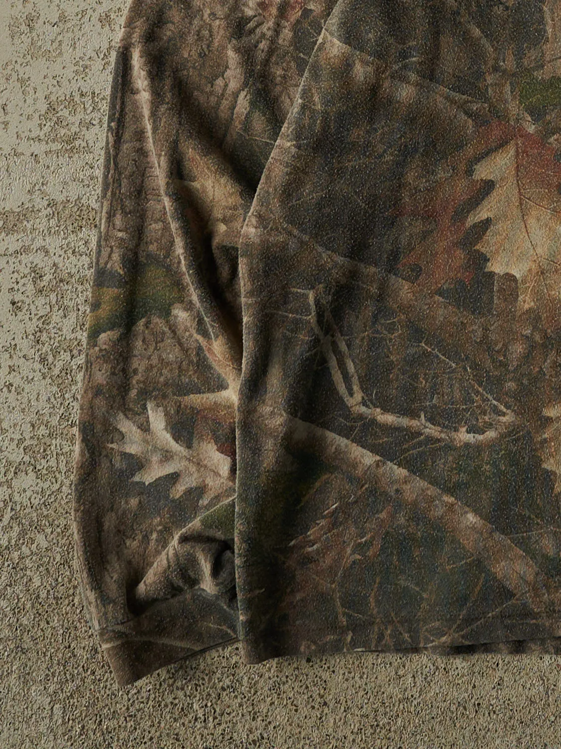 Vintage Y2K Camo Long Sleeve (M/L) sold by Rebalance Vintage product image thumbnail 3