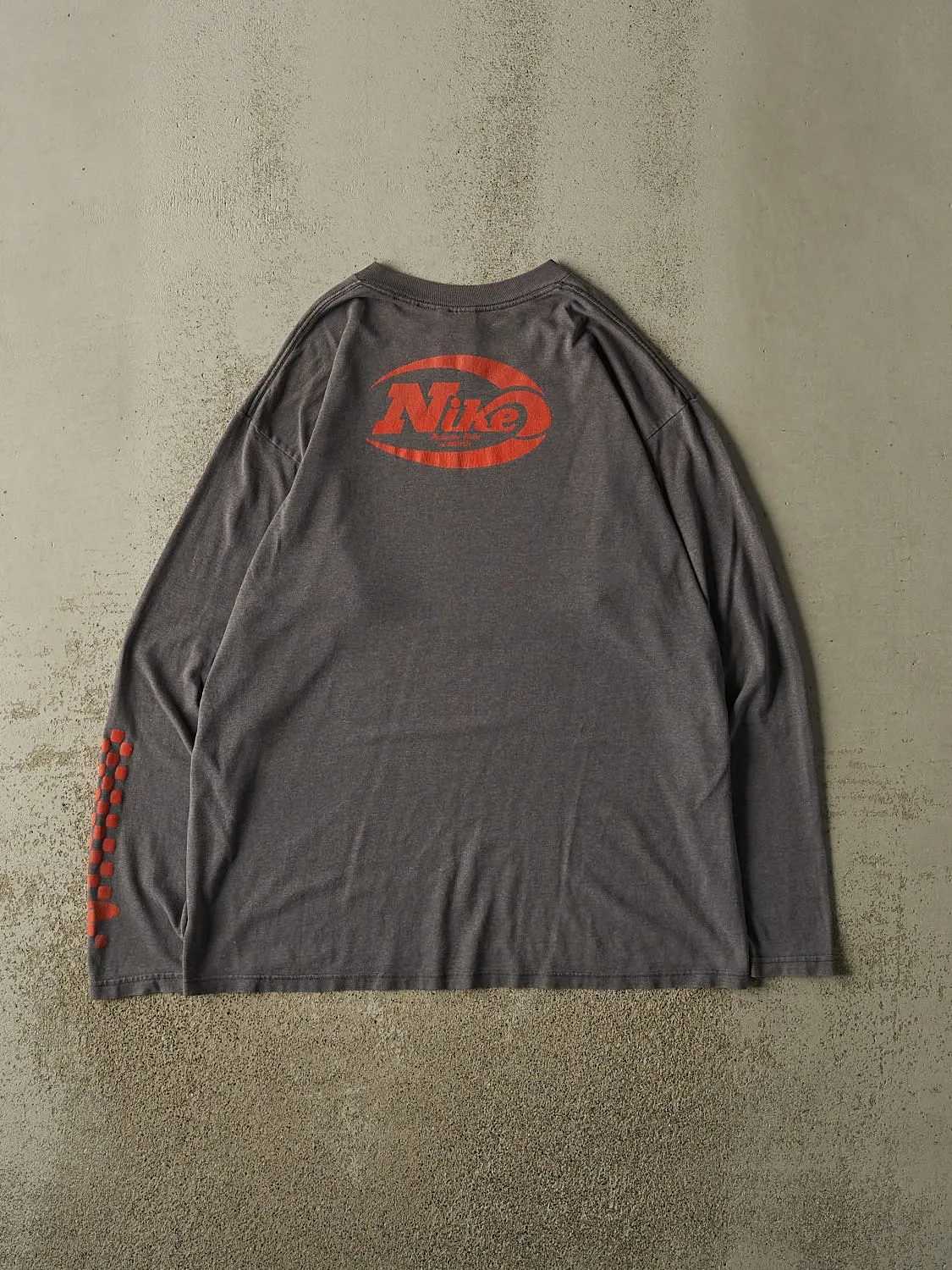 Vintage Y2K Charcoal Grey Nike Logo Long Sleeve (XL) sold by Rebalance Vintage product image thumbnail 2