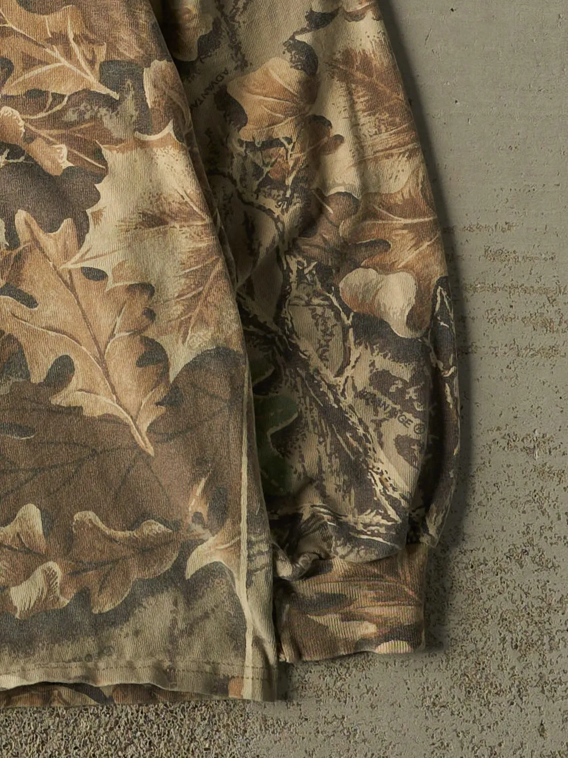 Vintage 90s Camo Advantage Pocket Long Sleeve (L/XL) sold by Rebalance Vintage product image thumbnail 4