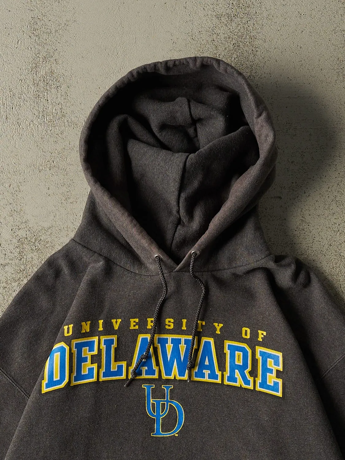 Vintage Y2K Charcoal Grey University of Delaware Hoodie (L/XL) sold by Rebalance Vintage product image thumbnail 2