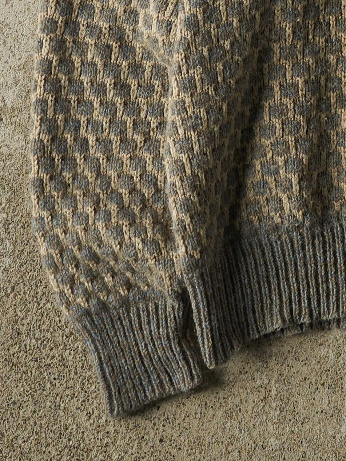 Vintage 80s Beige & Grey Box Weave Patterned Knit (S/M) sold by Rebalance Vintage product image thumbnail 3