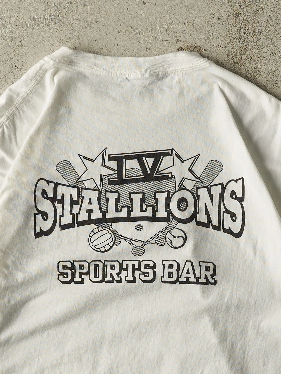 Vintage Y2K White Bud Light Tee (L) sold by Rebalance Vintage product image thumbnail 4