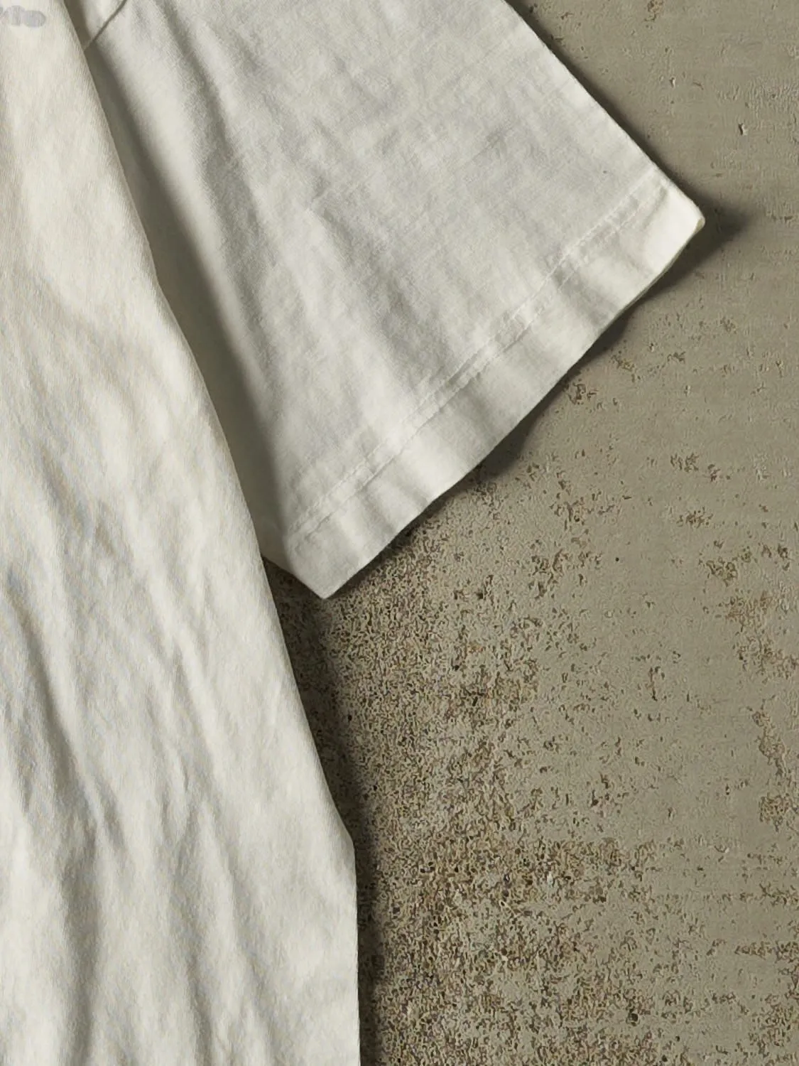 Vintage 90s White Labatt Ice Tee (M/L) sold by Rebalance Vintage product image thumbnail 4