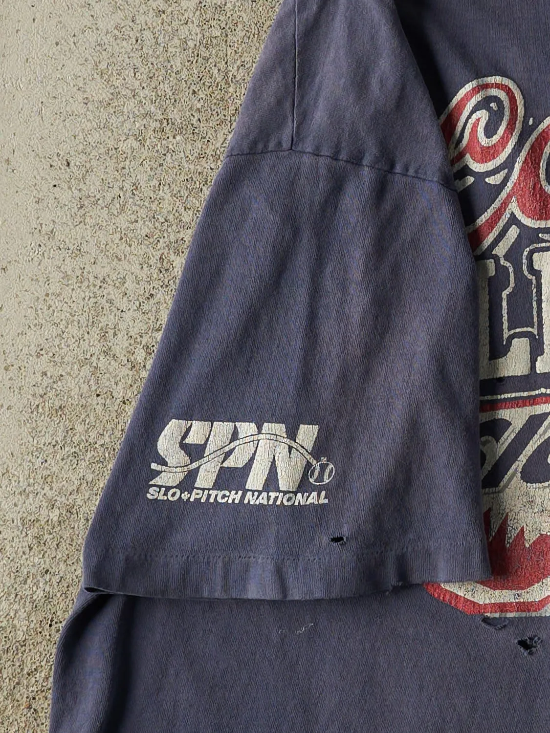 Vintage 90s Sun Faded Navy Coors Light Slo Pitch Single Stitch Tee (XL) sold by Rebalance Vintage product image thumbnail 4