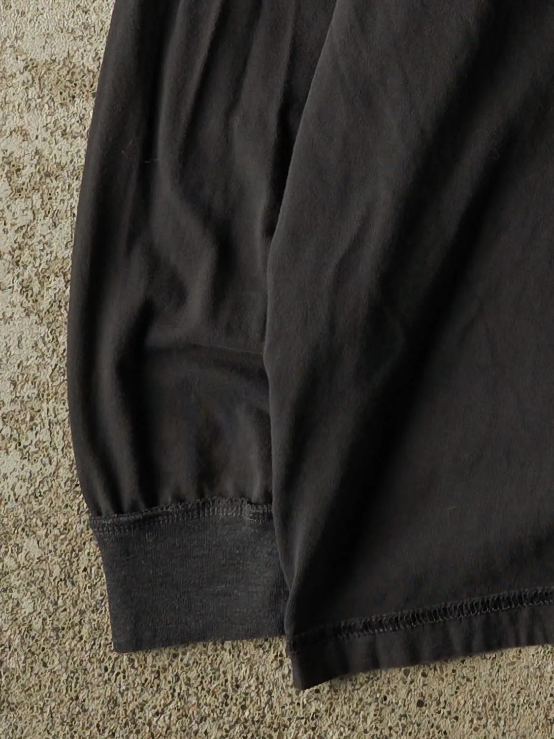 Vintage 90s Faded Black Coors Light Long Sleeve (M/L) sold by Rebalance Vintage product image thumbnail 3