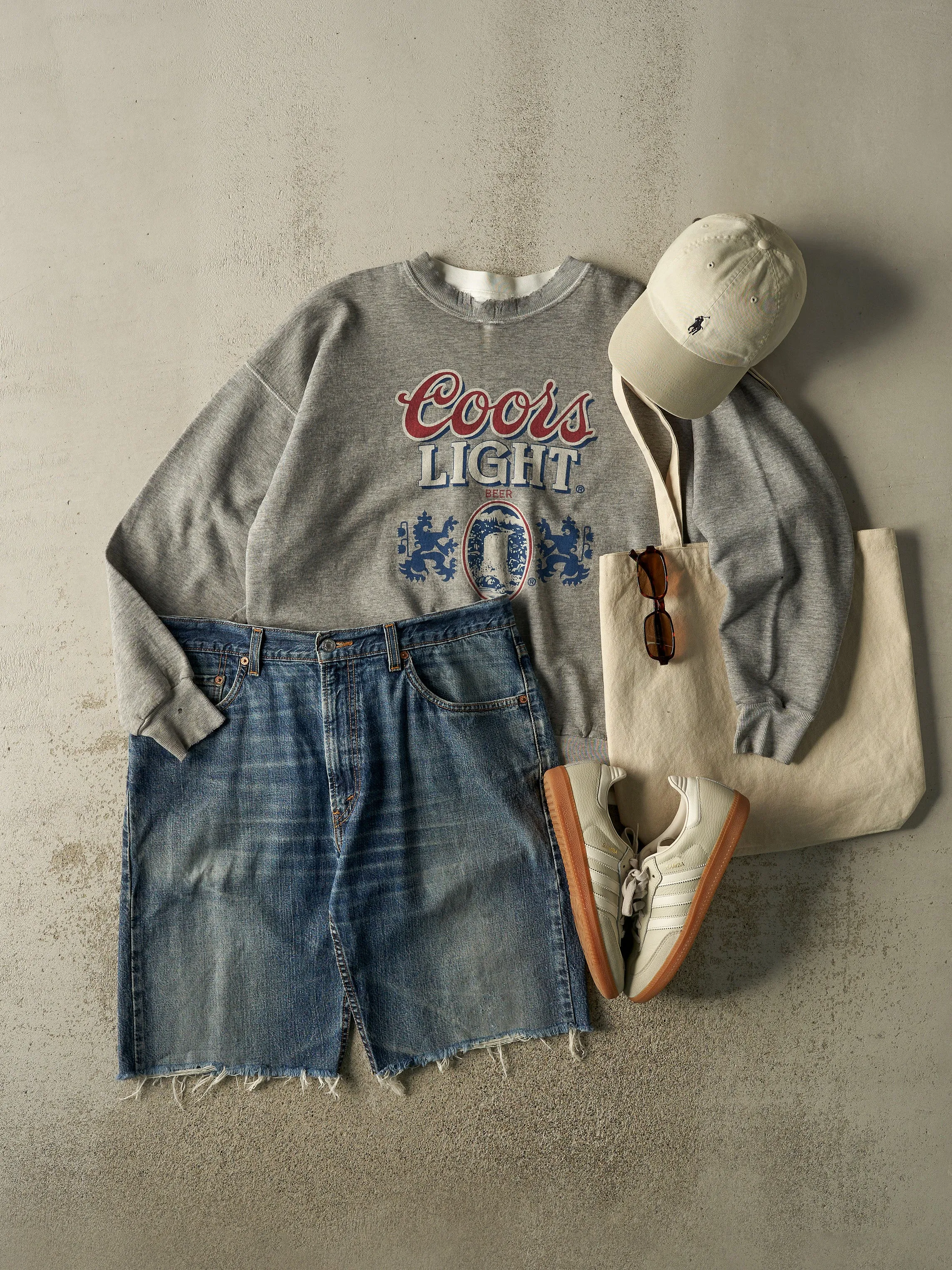 Vintage 90s Grey Coors Light Crewneck (M/L) sold by Rebalance Vintage product image thumbnail 2