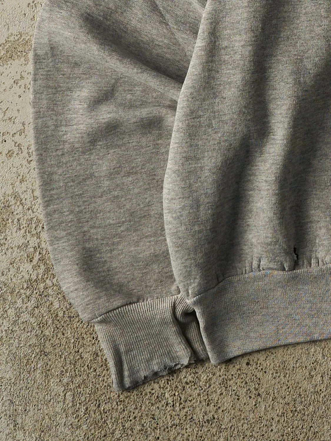 Vintage 90s Grey Coors Light Crewneck (M/L) sold by Rebalance Vintage product image thumbnail 4