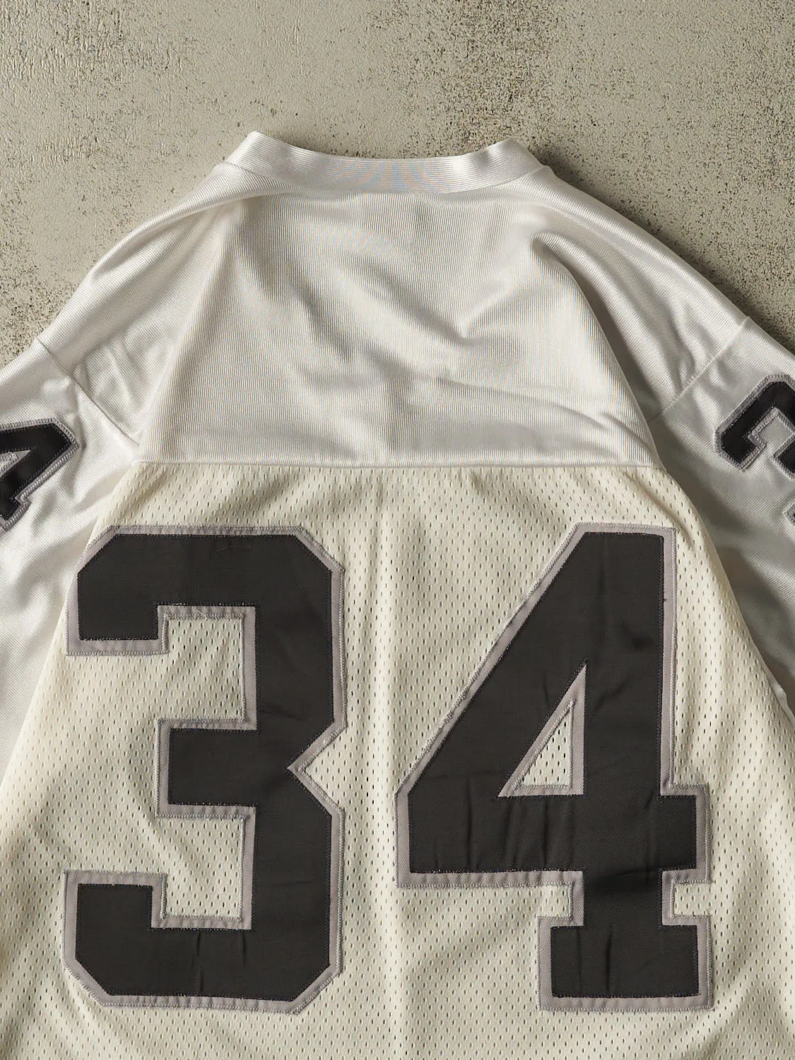 Vintage 90s White Los Angeles Raiders #34 Bo Jackson Football Jersey (M/L) sold by Rebalance Vintage product image thumbnail 5