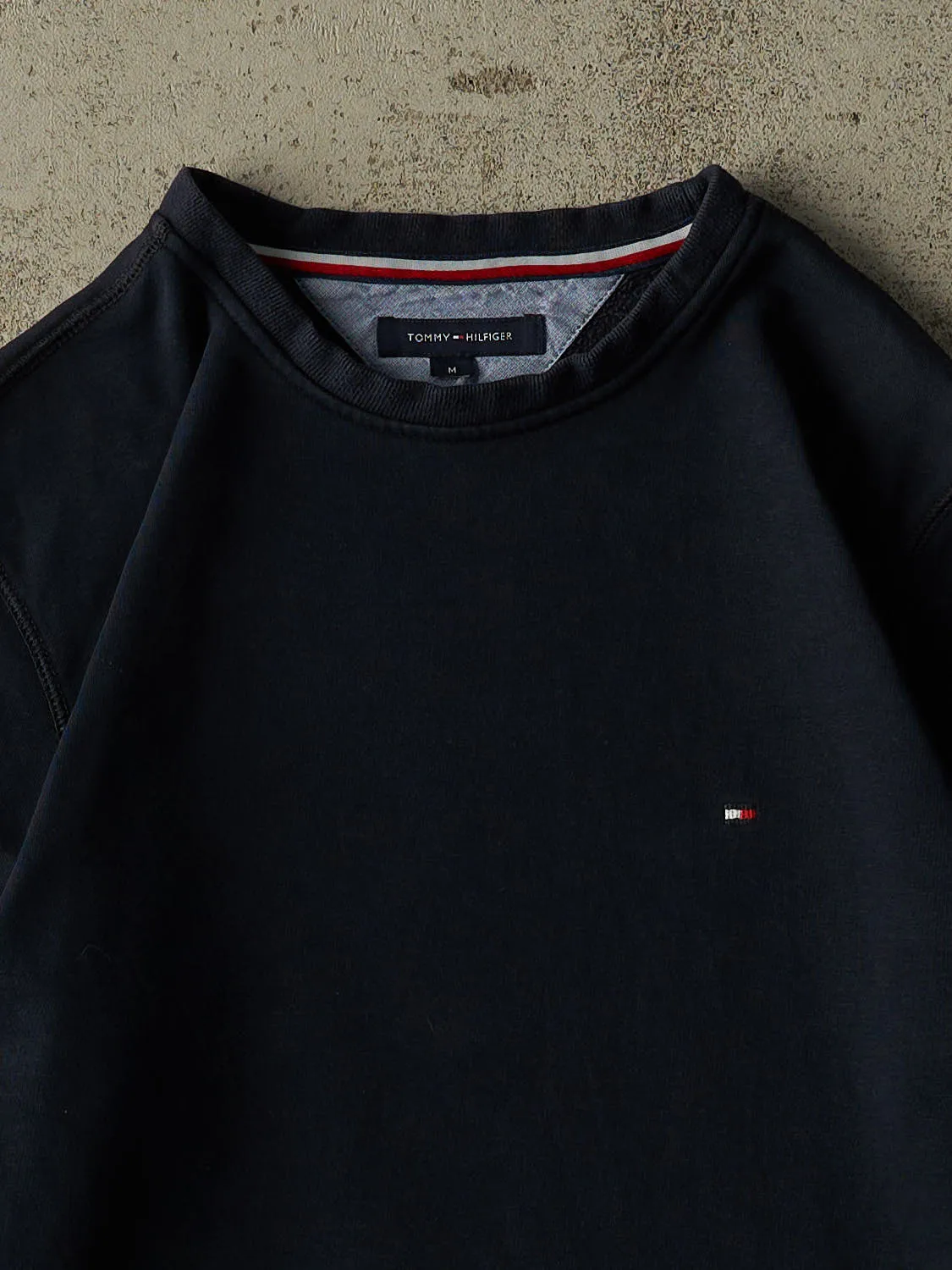 Vintage Y2K Navy Blue Tommy Hilfiger Crewneck (M) sold by Rebalance Vintage product image thumbnail 3