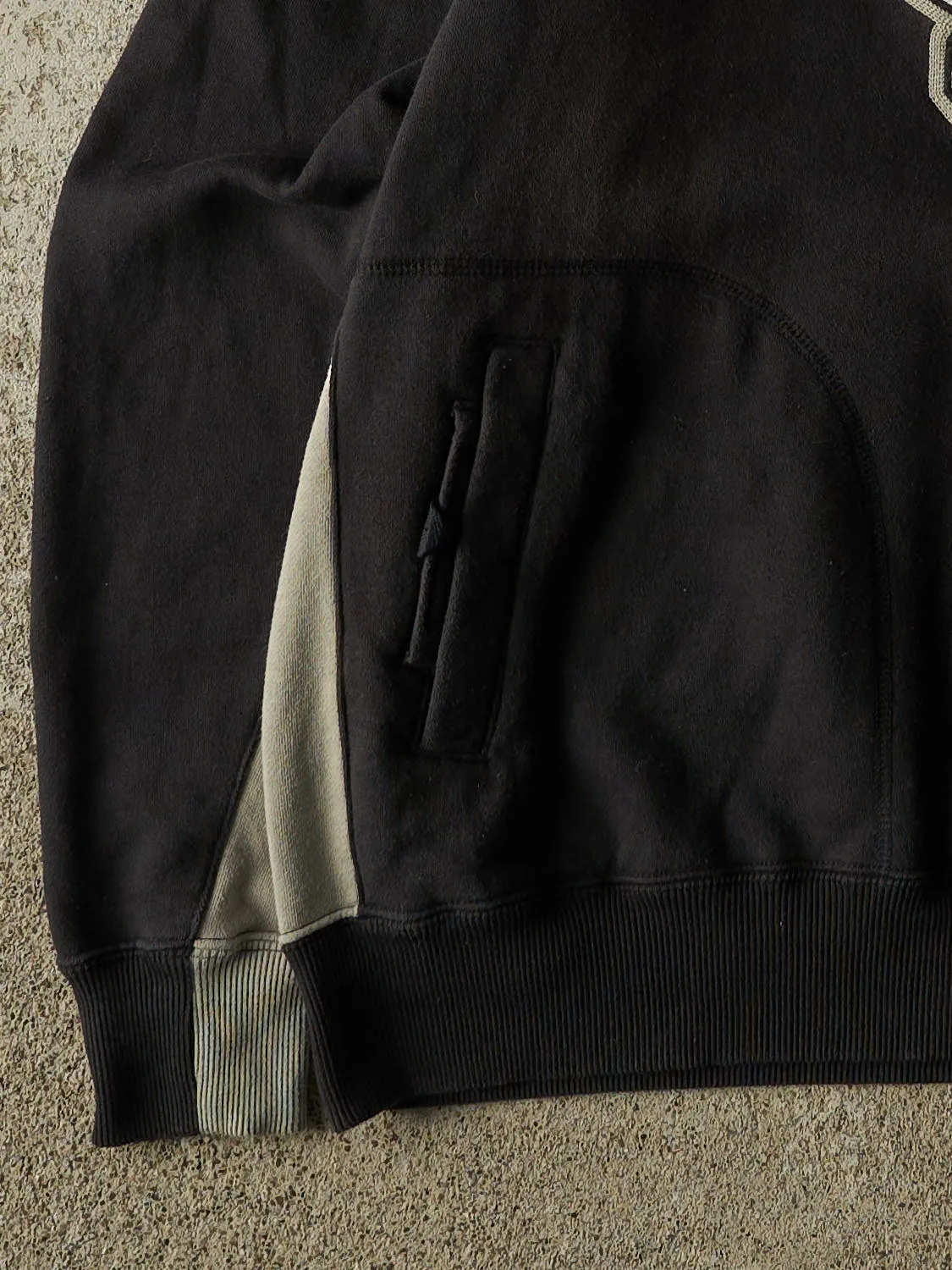 Vintage Y2K Black Chicago White Sox Chenille Embroidered Hoodie (M) sold by Rebalance Vintage product image thumbnail 3