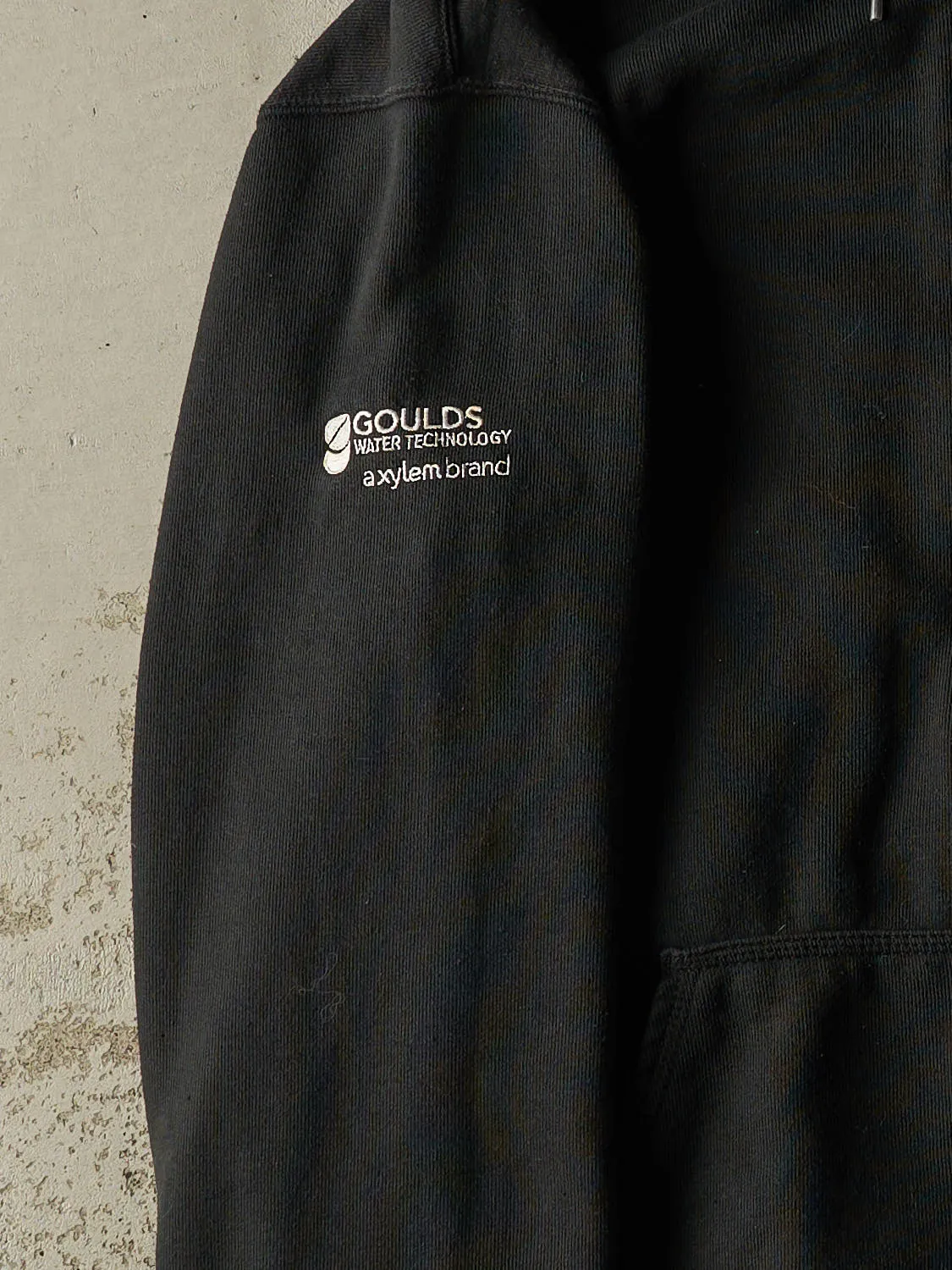 Vintage Y2K Black Carhartt Embroidered Zip Up Hoodie (XL) sold by Rebalance Vintage product image thumbnail 4