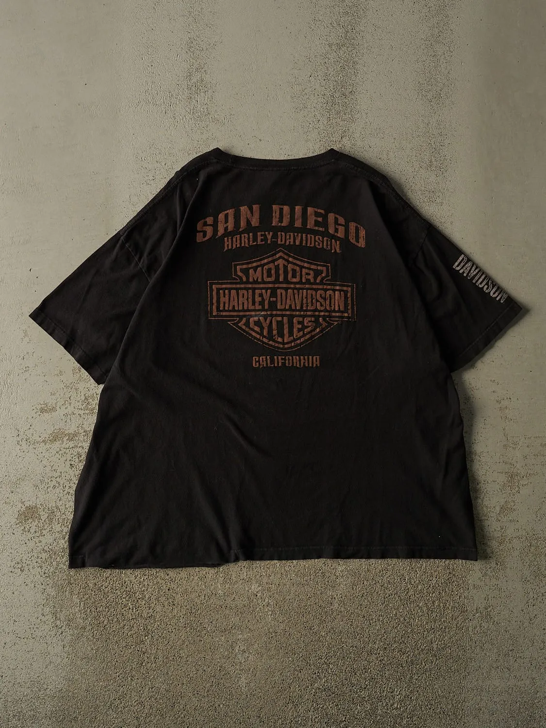 Vintage Y2K Black Harley Davidson San Diego California Tee (XL) sold by Rebalance Vintage product image thumbnail 2