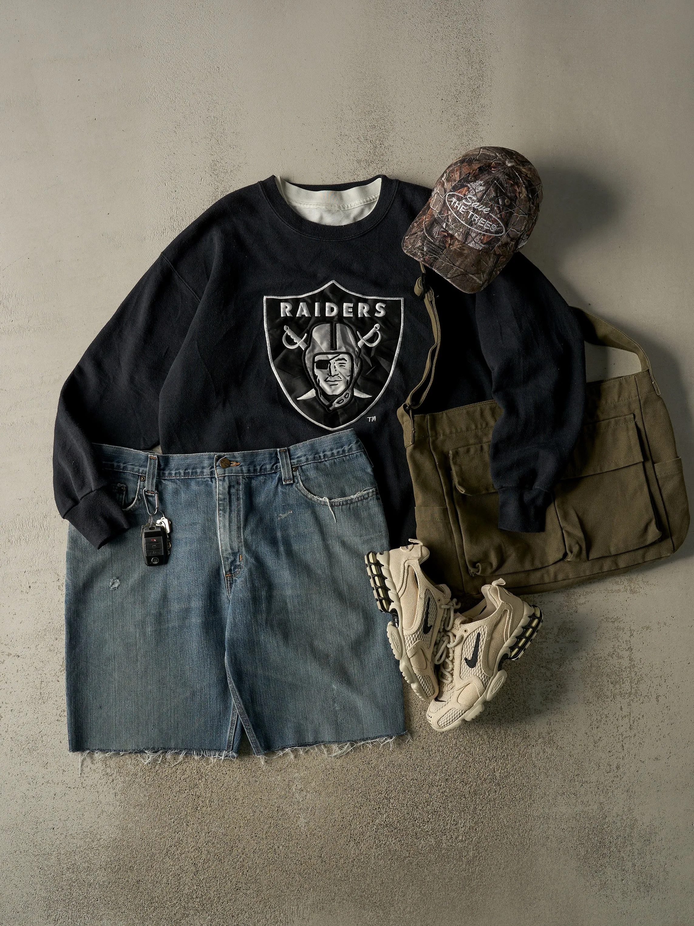 Vintage 90s Black Oakland Raiders Embroidered Crewneck (L/XL) sold by Rebalance Vintage product image thumbnail 2