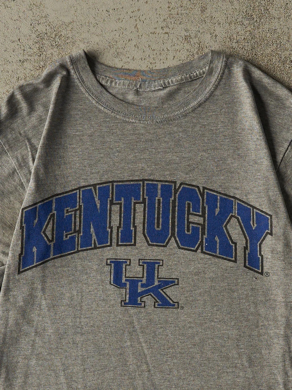 Vintage Y2K Grey University of Kentucky Tee (XS/S) sold by Rebalance Vintage product image thumbnail 2