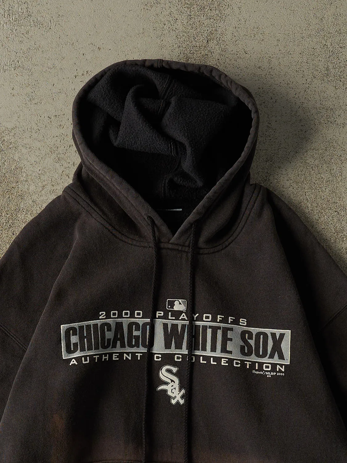 Vintage 00' Sun Faded Black Chicago White Sox Hoodie (L/XL) sold by Rebalance Vintage product image thumbnail 2