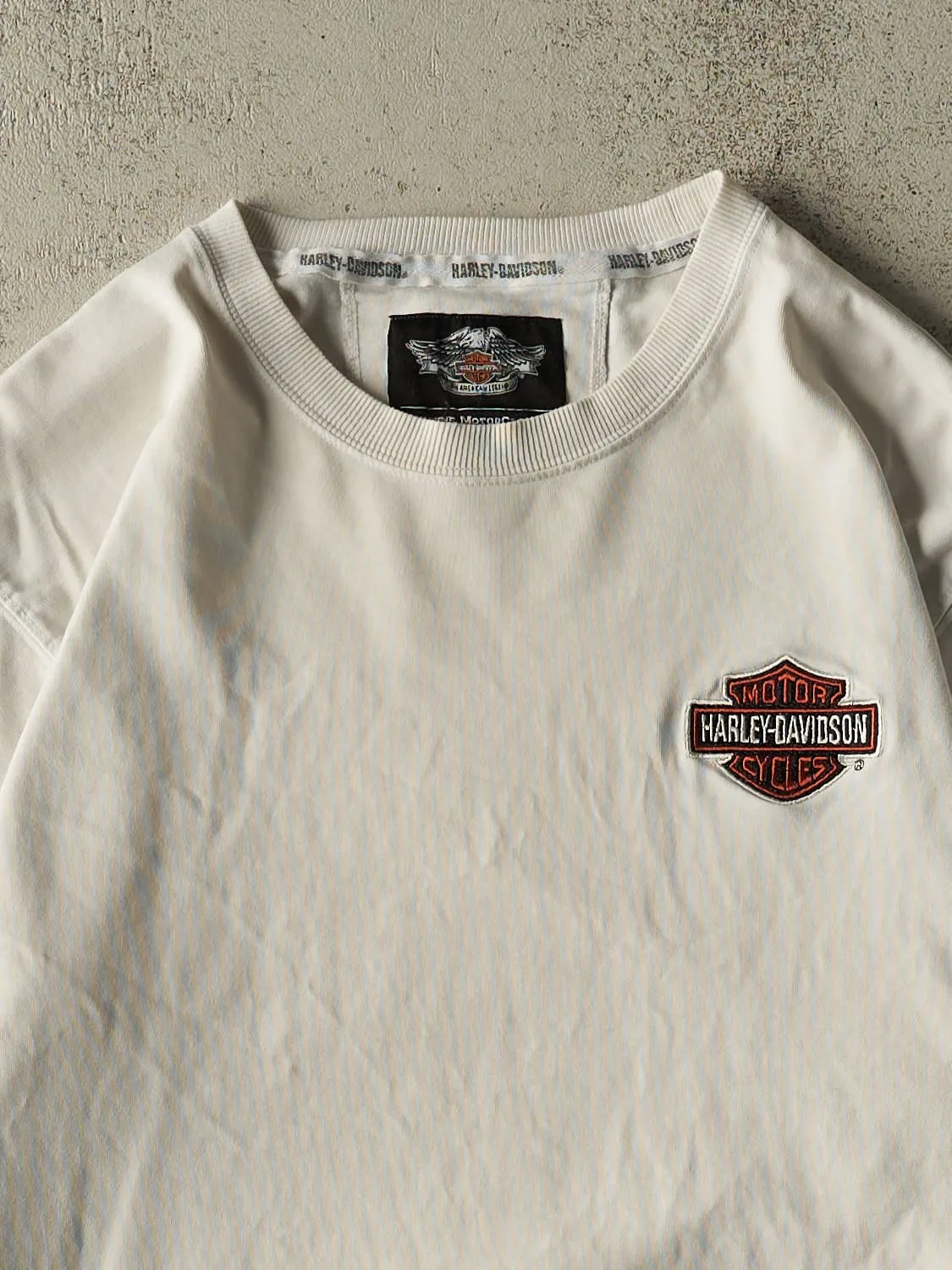Vintage Y2K White Harley Davidson Embroidered Long Sleeve (XL) sold by Rebalance Vintage product image thumbnail 2