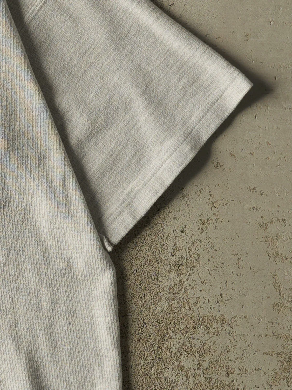 Vintage 97' Grey Wrigley Field Chicago Quarter Button Textured Tee (XL) sold by Rebalance Vintage product image thumbnail 3